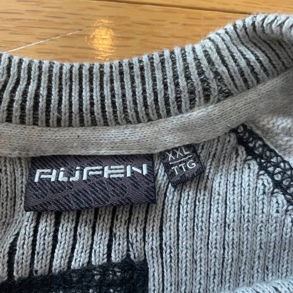 Vintage Gray sweater - Picture 3 of 3